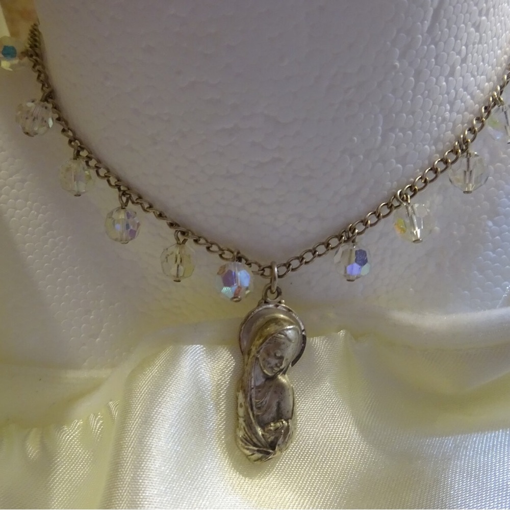 Virgen Necklace